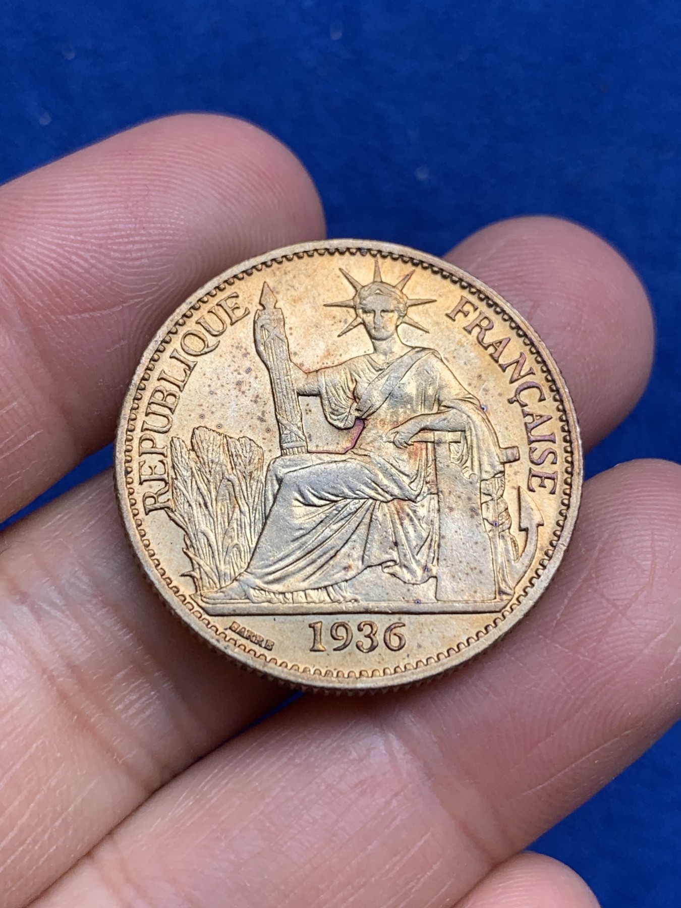 《竞宝斋》第244场-周日，周一 新年开场 (全场包邮) 1936年法属印支50分坐洋银币 UNC好品相！