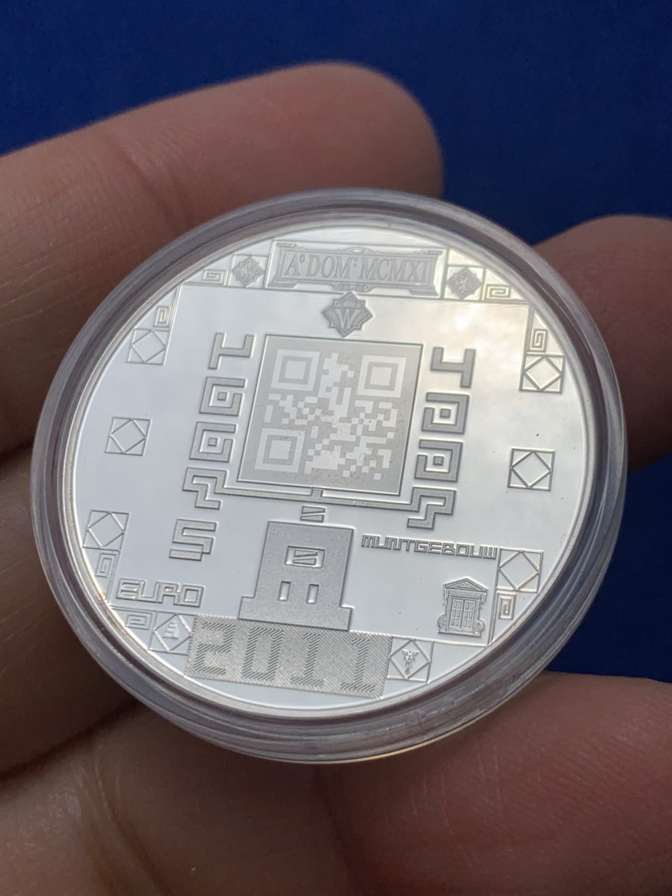 《竞宝斋》第244场-周日，周一 新年开场 (全场包邮) 荷兰 2011年 造币厂100周年纪念 精制5欧 银币 原包装