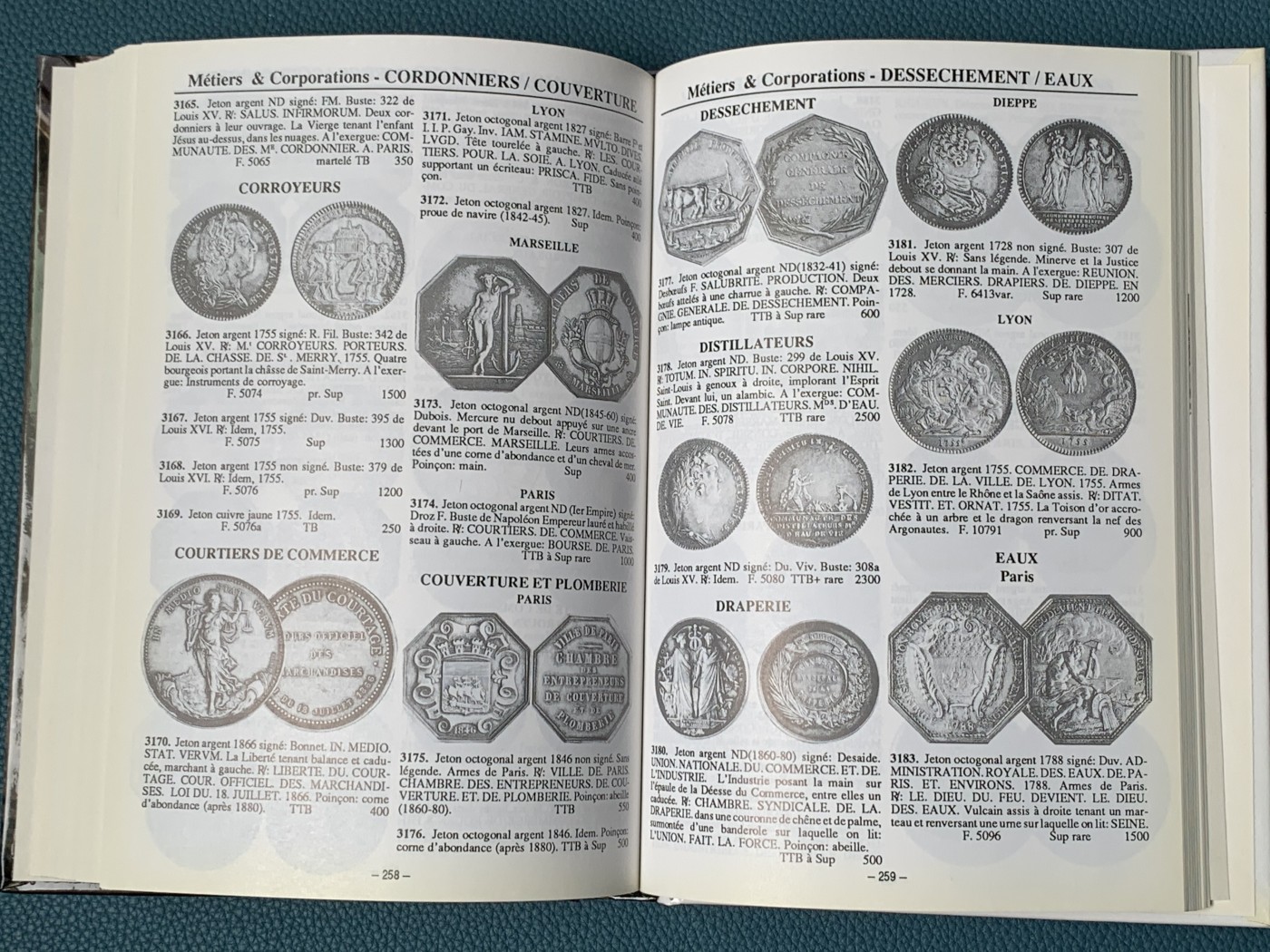 《竞宝斋》第244场-周日，周一 新年开场 (全场包邮) 法国 1991年 JETONS 代币目录 所见最新版本 版别详尽 厚达349页 一本在手 八角我有 权威目录