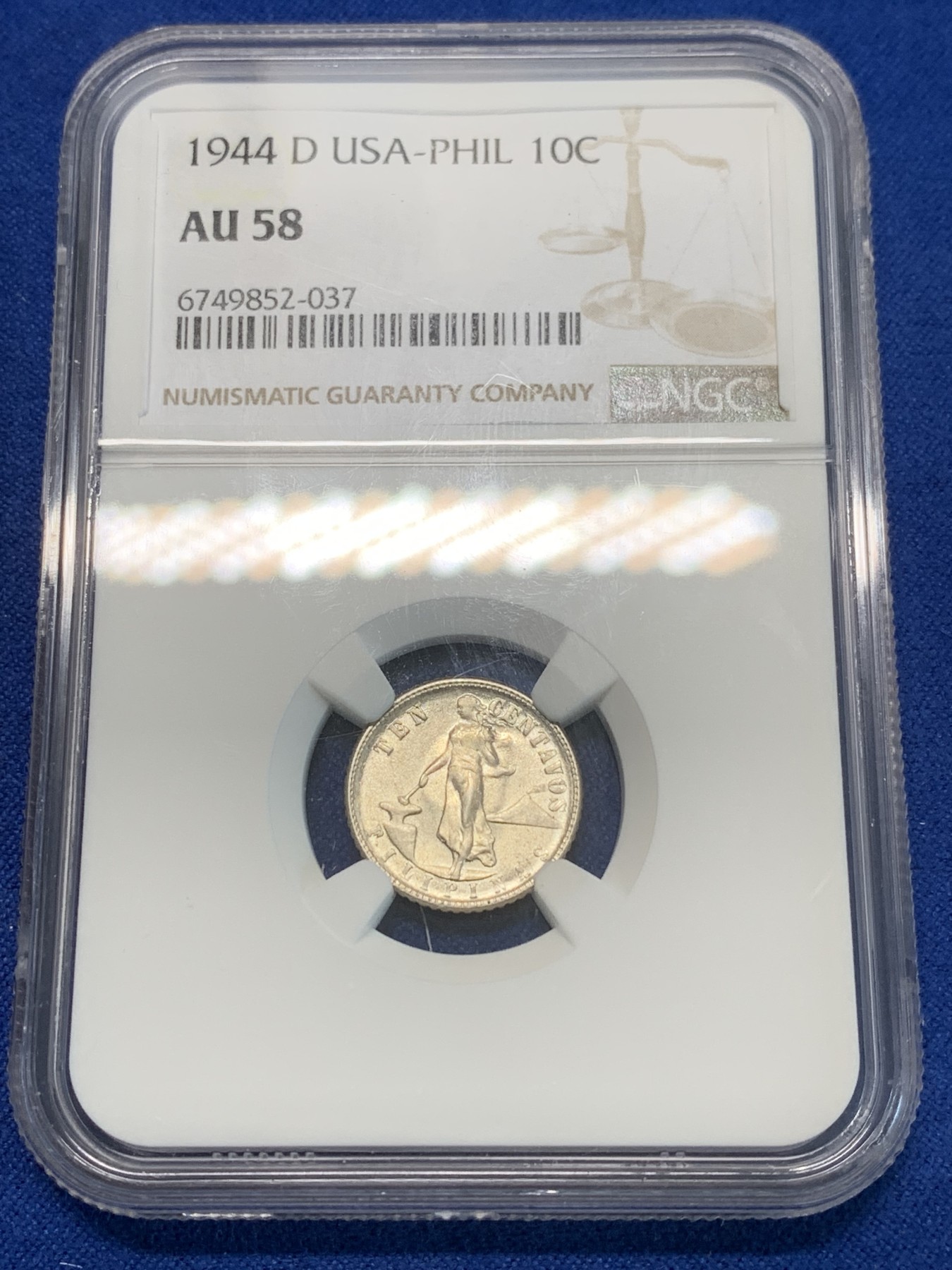 《竞宝斋》第244场-周日，周一 新年开场 (全场包邮) NGC AU58 菲律宾1944年女神10分银币，品相十分精美，有些低评