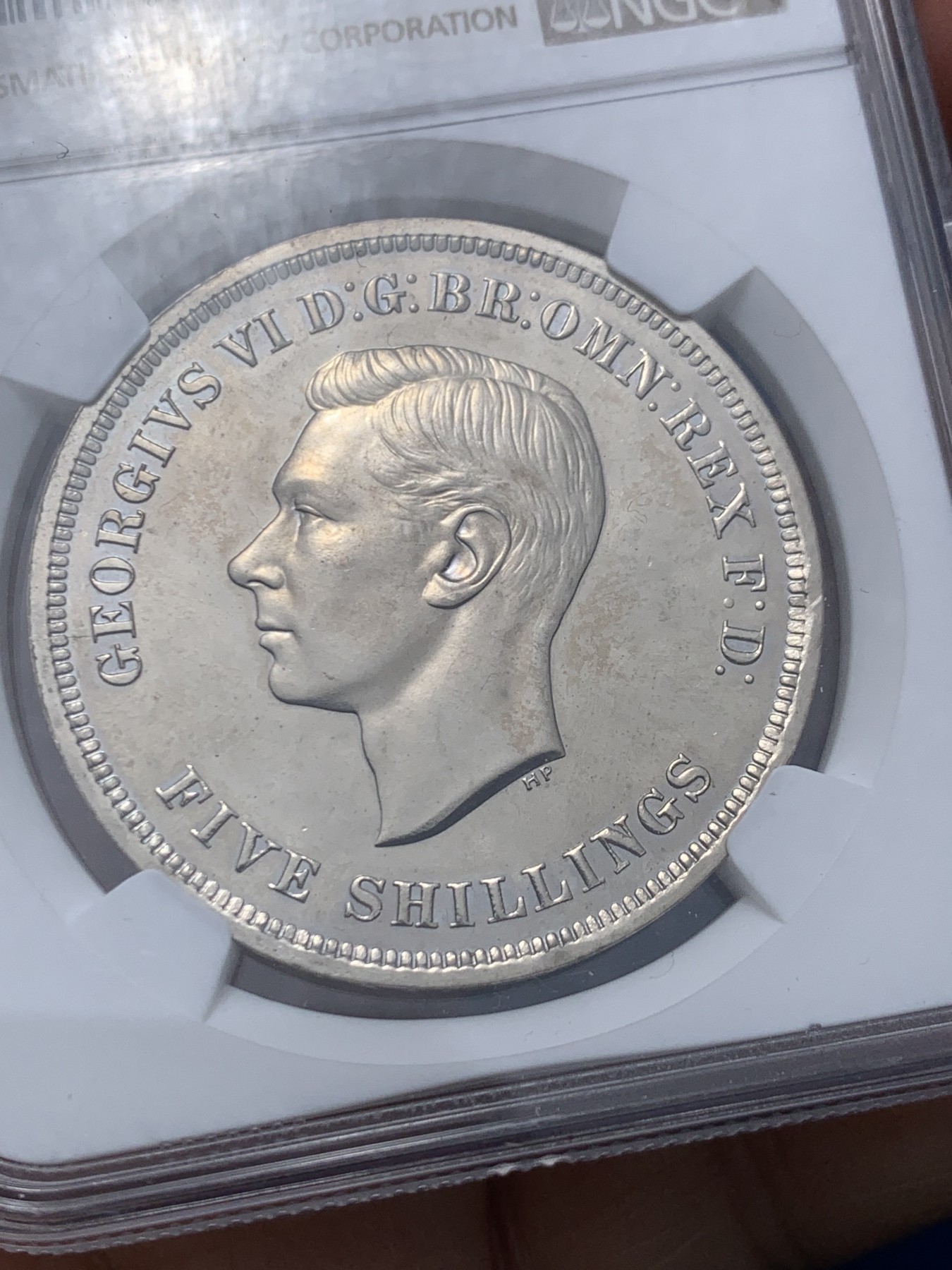 《竞宝斋》第244场-周日，周一 新年开场 (全场包邮) NGC PL64 英国1951年乔治六世克朗 最后的镍马剑 带原盒证书