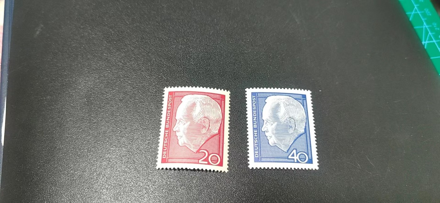 德国邮票专场，都是套票 德国邮票一套，1964年发行，吕布克再次当选联邦德国总统，品相如图