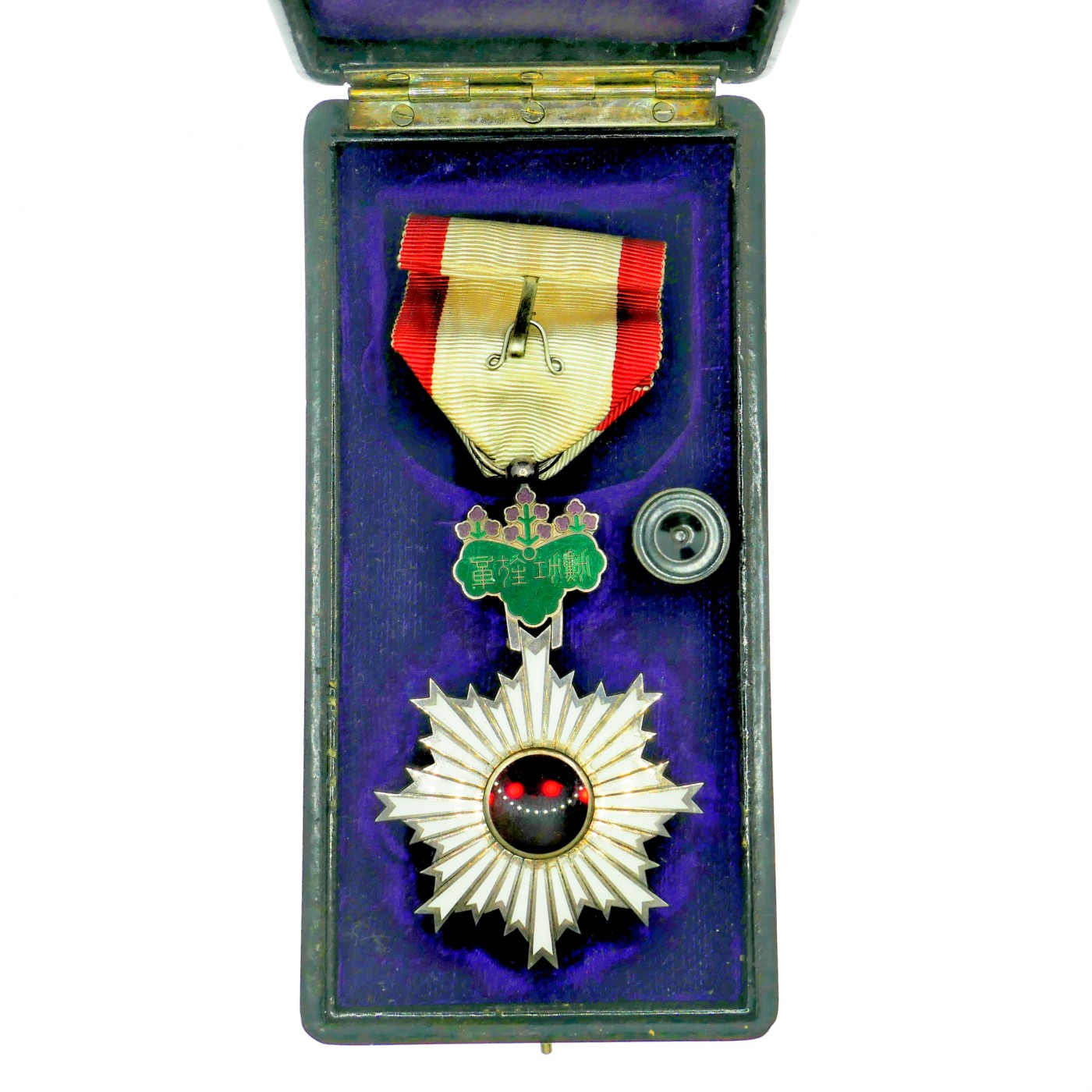 勋章奖章交易所3月9日拍卖 日本六等单光旭日勋章，银质