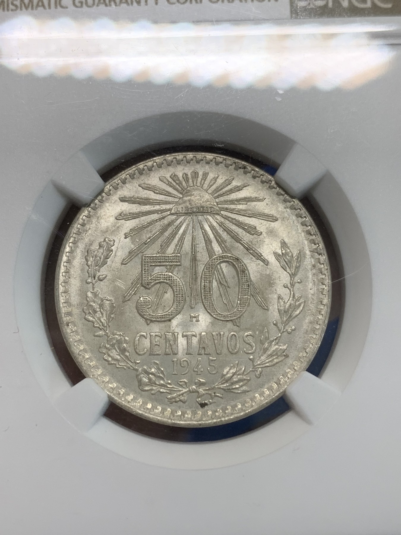 《竞宝斋》第244场-周日，周一 新年开场 (全场包邮) NGC MS66 墨西哥1945年鹰洋50分银币 币面凝霜十分养眼 高分难得 值得入手