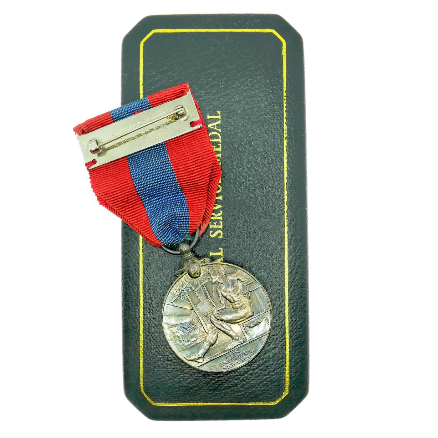 勋章奖章交易所3月9日拍卖 英国帝国服务奖章，女王版，银质原盒