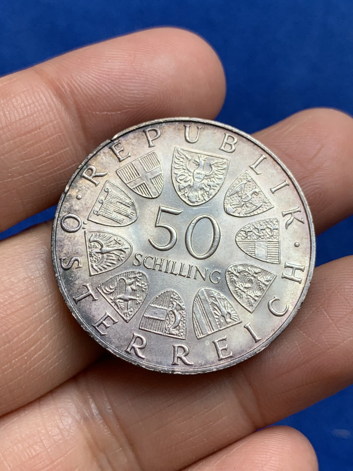 《竞宝斋》第244场-周日，周一 新年开场 (全场包邮) 奥地利1969年马克西米连一世逝世450周年50先令银币