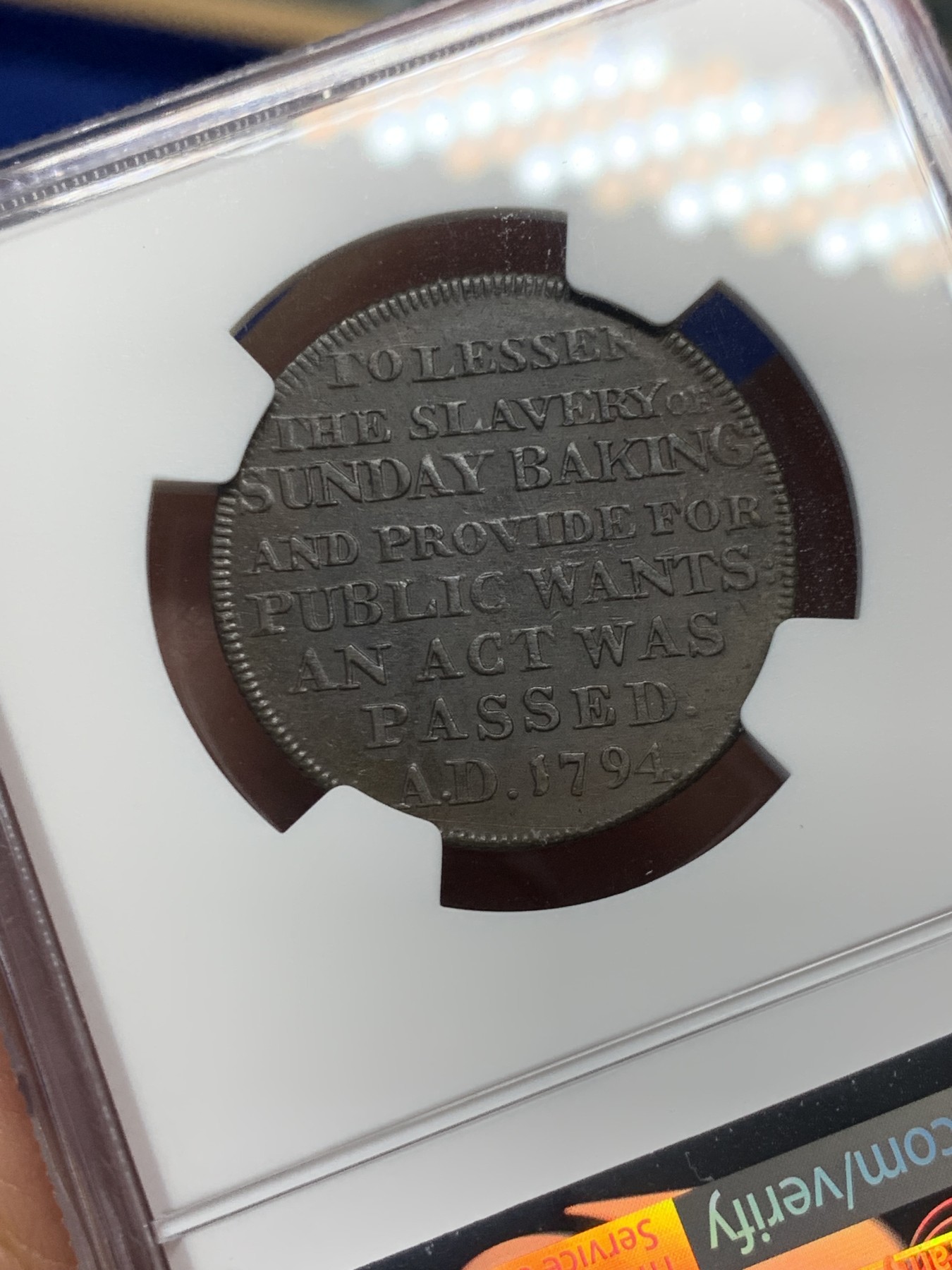 《竞宝斋》第244场-周日，周一 新年开场 (全场包邮) NGC MS61BN 1795年英国Middlesex半便士铜代币 罕见品 唯一冠军分！