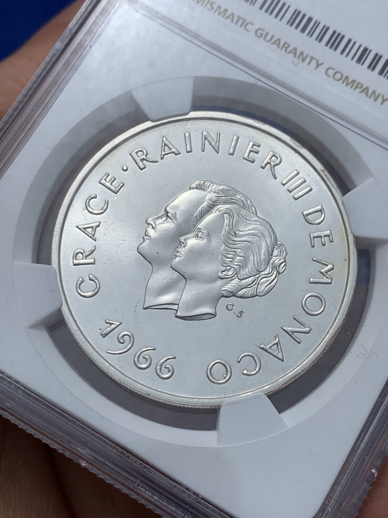 《竞宝斋》第244场-周日，周一 新年开场 (全场包邮) NGC PF64 摩纳哥1966年发行量1000枚格蕾丝公主10法郎纪念精制银样币