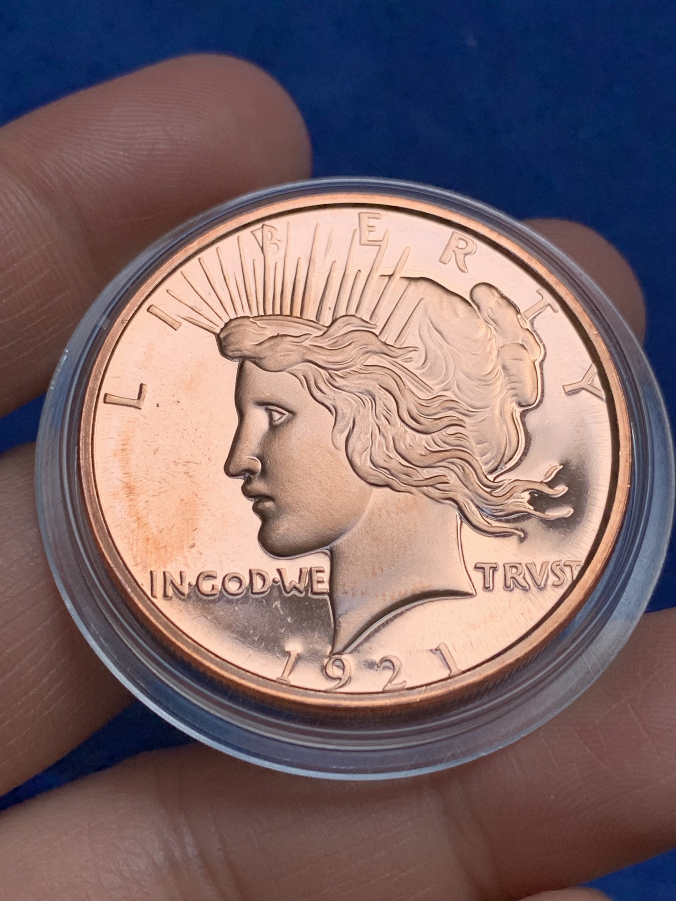 《竞宝斋》第244场-周日，周一 新年开场 (全场包邮) 仿1921年美国和平女神银币纪念铜章 品相上佳 39.1mm 28.76克