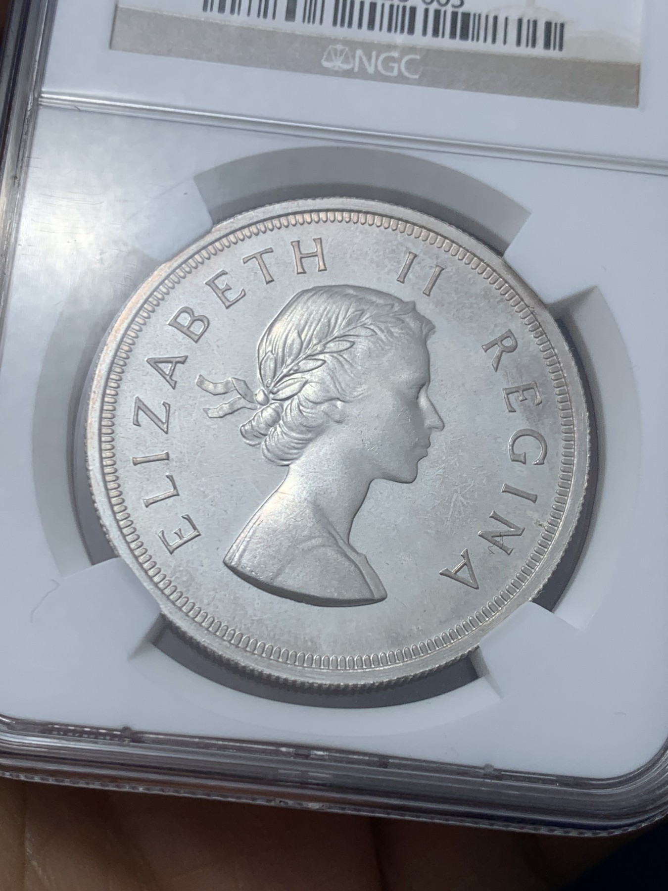 《竞宝斋》第244场-周日，周一 新年开场 (全场包邮) NGC PF66 南非1956年伊丽莎白二世跳羚5先令大银币 少见PF精制币 顶级品相