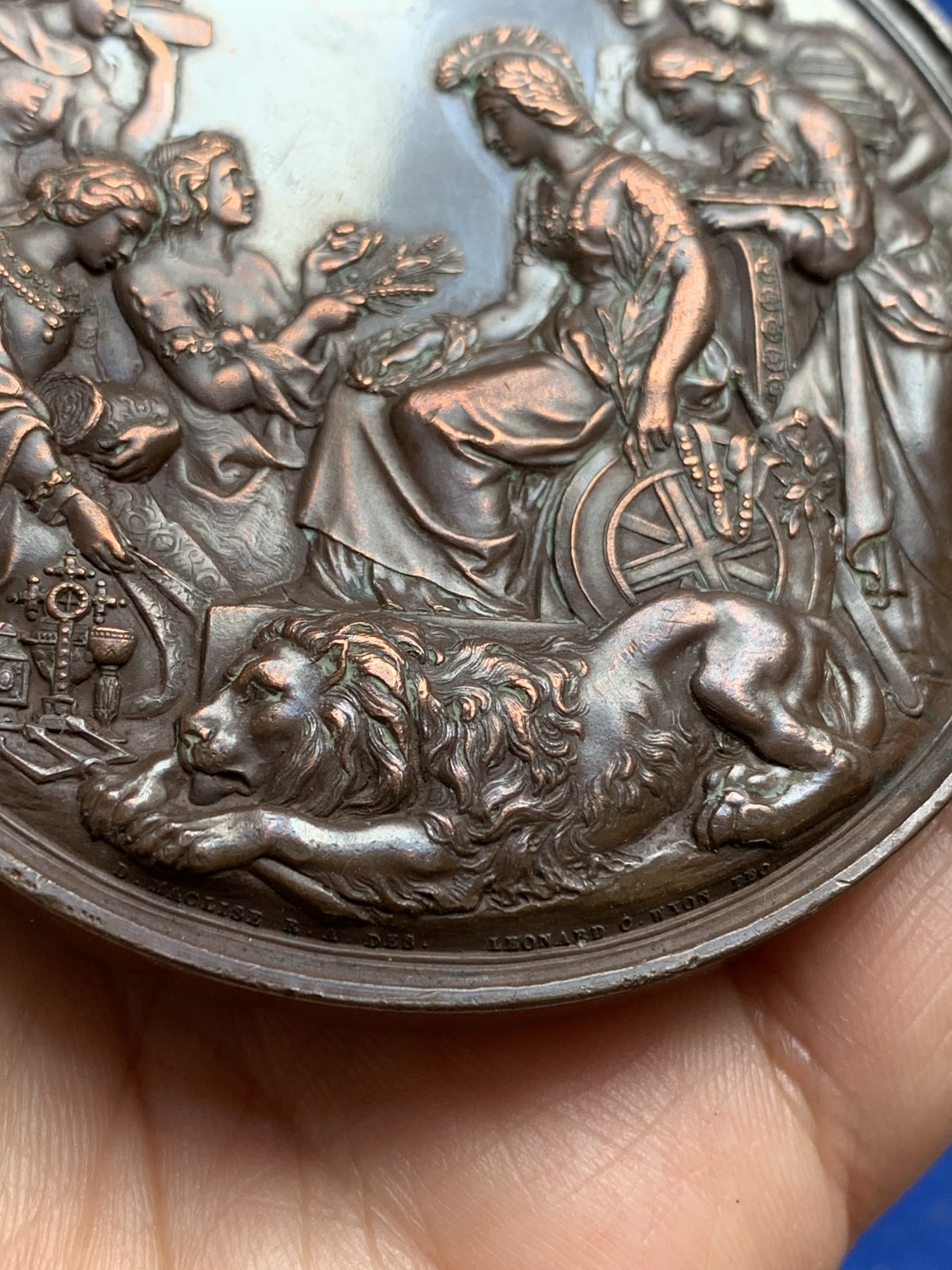 《竞宝斋》第244场-周日，周一 新年开场 (全场包邮) 1862年英国伦敦世界博览会大铜章 直径76.8mm，重219.3g，边铭：CARPENTIER.CLASS.XXIX.