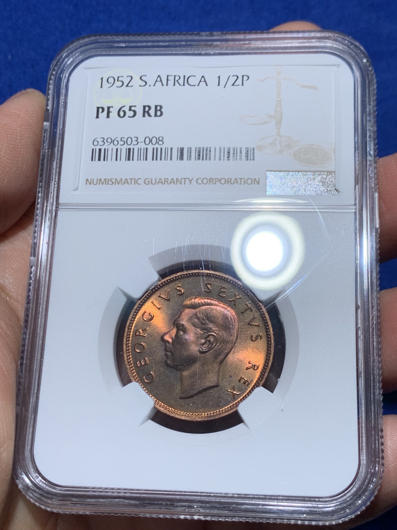 《竞宝斋》第244场-周日，周一 新年开场 (全场包邮) 1952年南非精制9枚套，原味五彩，主币高分，NGC盒子连号，带原盒。