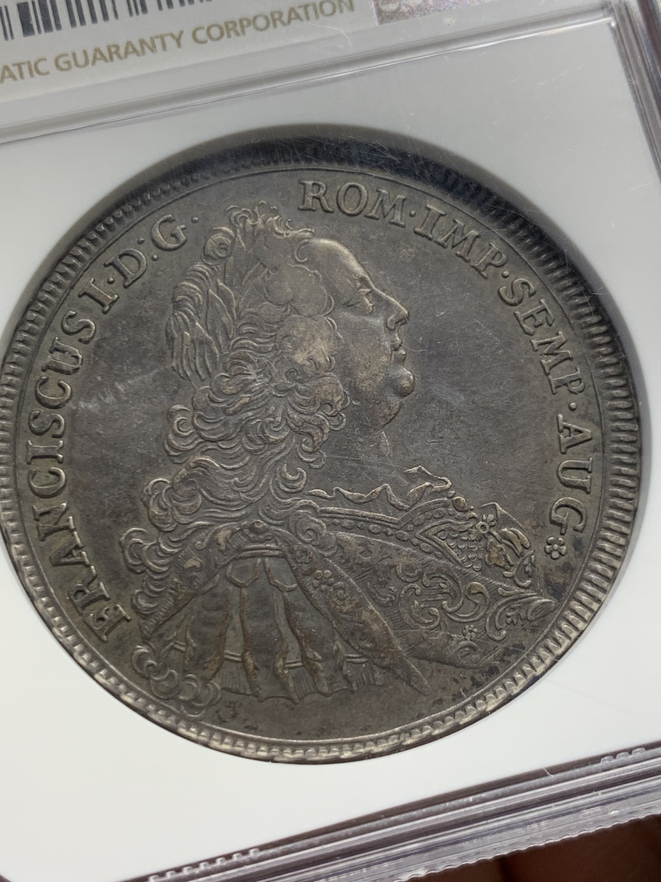 《竞宝斋》第244场-周日，周一 新年开场 (全场包邮) NGC XF45 神罗奥格斯堡1764年1泰勒银币 双头鹰老泰勒 盒子边缘小磕