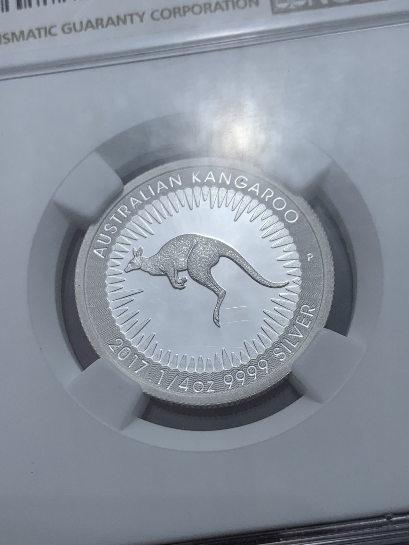 《竞宝斋》第244场-周日，周一 新年开场 (全场包邮) NGC PF70UC 澳大利亚2017年小袋鼠25分银币 冠军分 1/4盎司 999银 细节完美