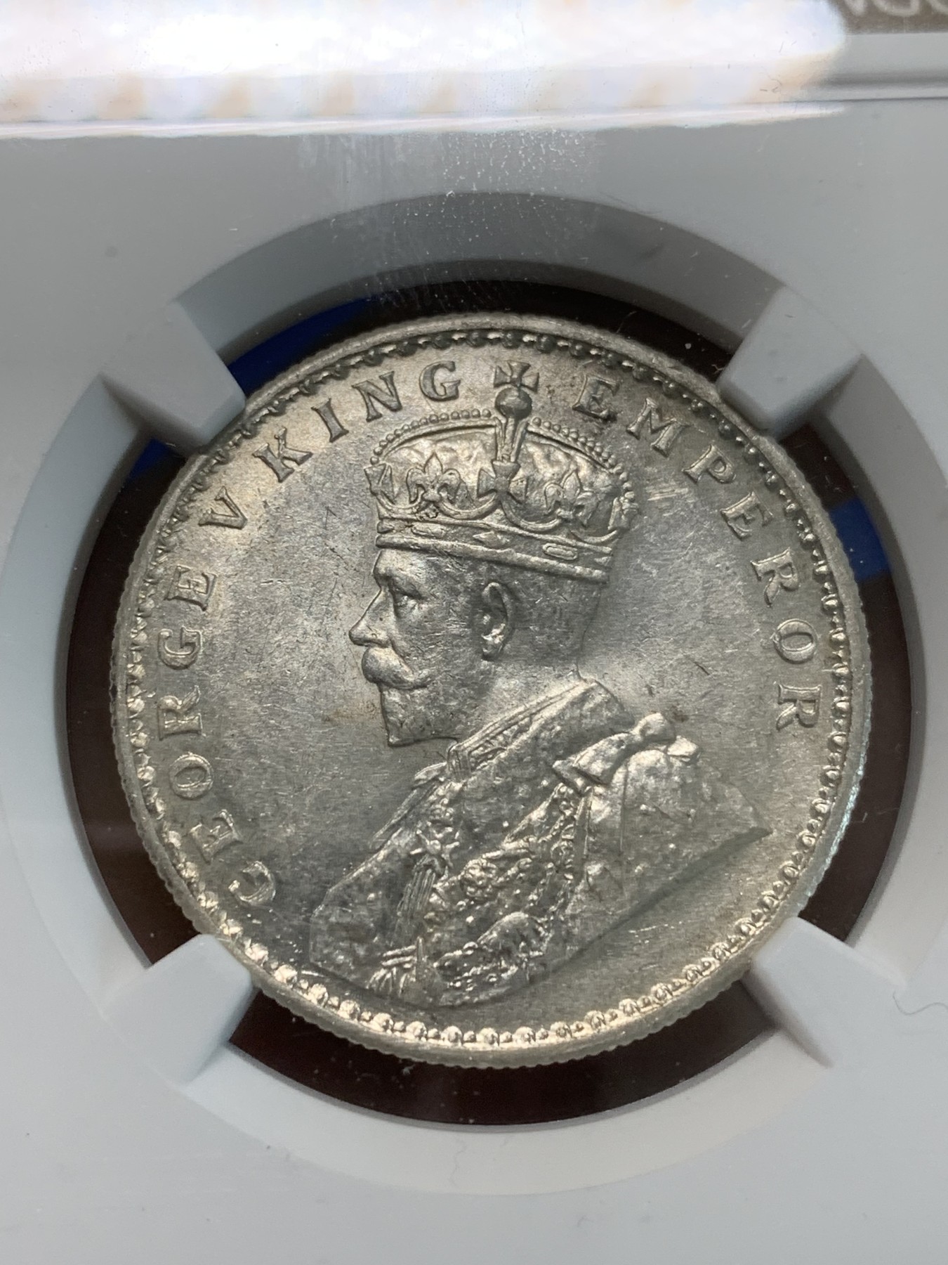 《竞宝斋》第244场-周日，周一 新年开场 (全场包邮) NGC MS61 英属印度 1917年 C版 乔五 1卢比银币