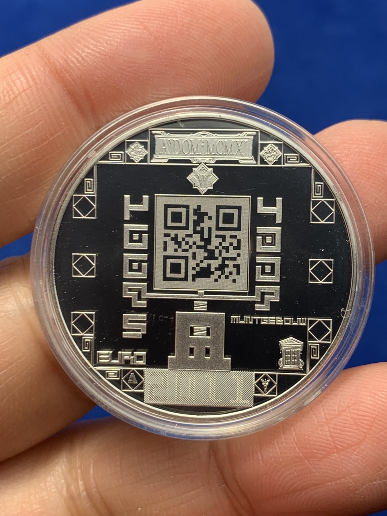 《竞宝斋》第244场-周日，周一 新年开场 (全场包邮) 荷兰 2011年 造币厂100周年纪念 精制5欧 银币 原包装