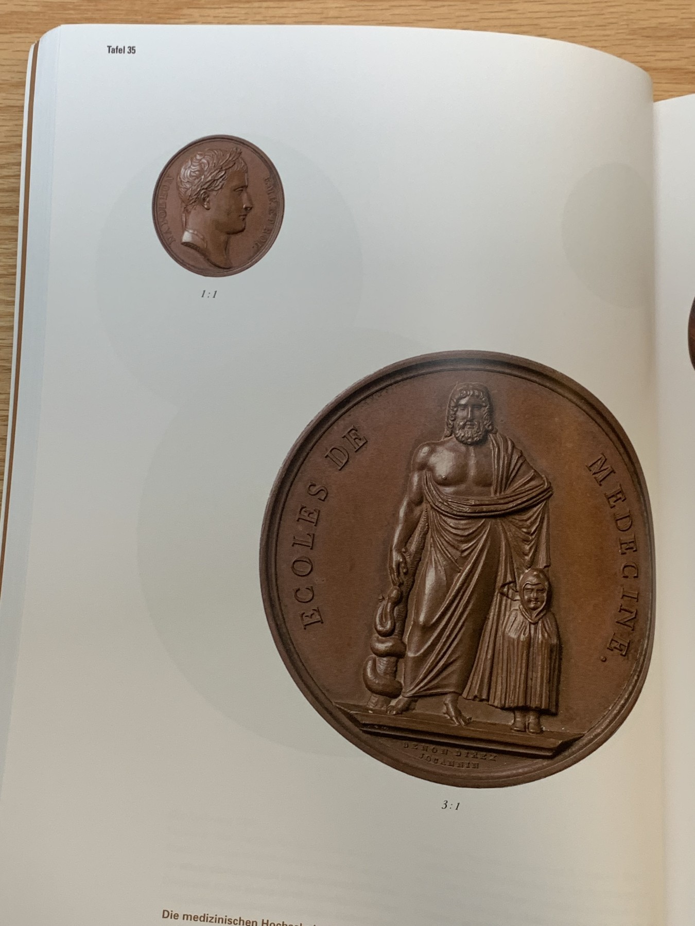 《竞宝斋》第244场-周日，周一 新年开场 (全场包邮) 拿破仑章集藏目录，全彩印，集藏全部来源于列支敦士登某博物馆