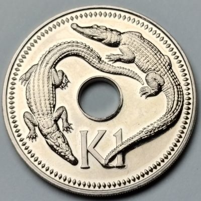 布加迪🐬～世界钱币🌾第 103 期 /  各国散币 - 巴布亚新几内亚 1979年 1基纳 鳄鱼中孔币 原光