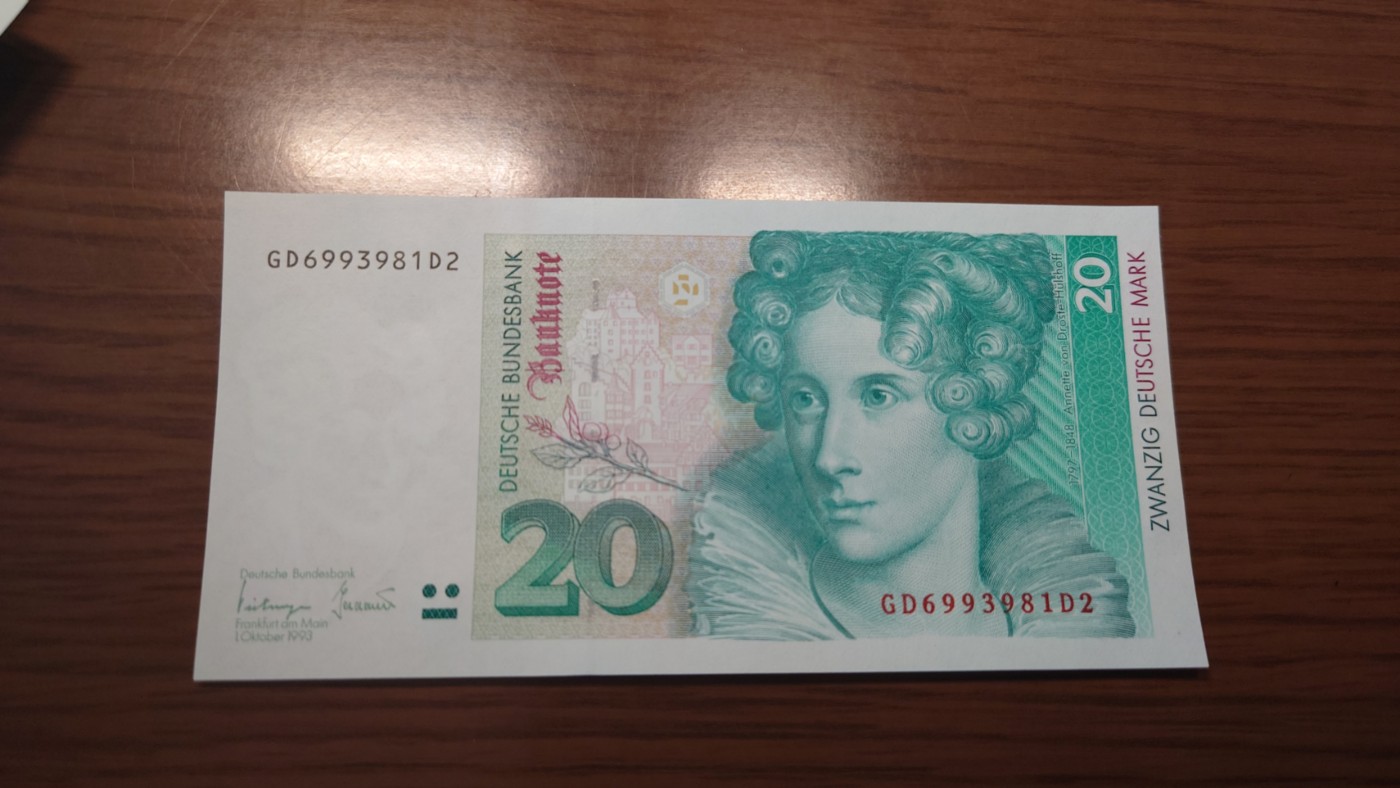 【世界钱币】精选微拍第94期暨2024年第五期 评级币裸钞场 1993年德国20马克 全新绝品无47尾号1D2(背面左下角有一个细小天生纸质点)