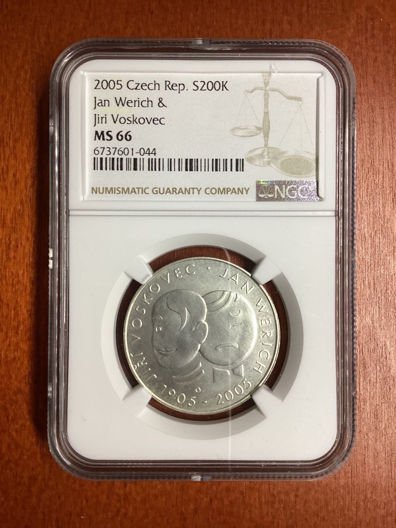 长老汇龙年精选第二场 2005 捷克睿智的小丑组合百周年200克朗银币，NGC MS66，唯一冠军分