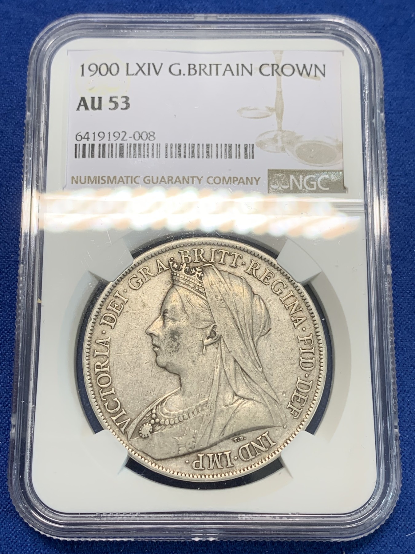 《竞宝斋》第244场-周日，周一 新年开场 (全场包邮) NGC AU53 英国1900年维多利亚披纱⻢剑1克朗大银币