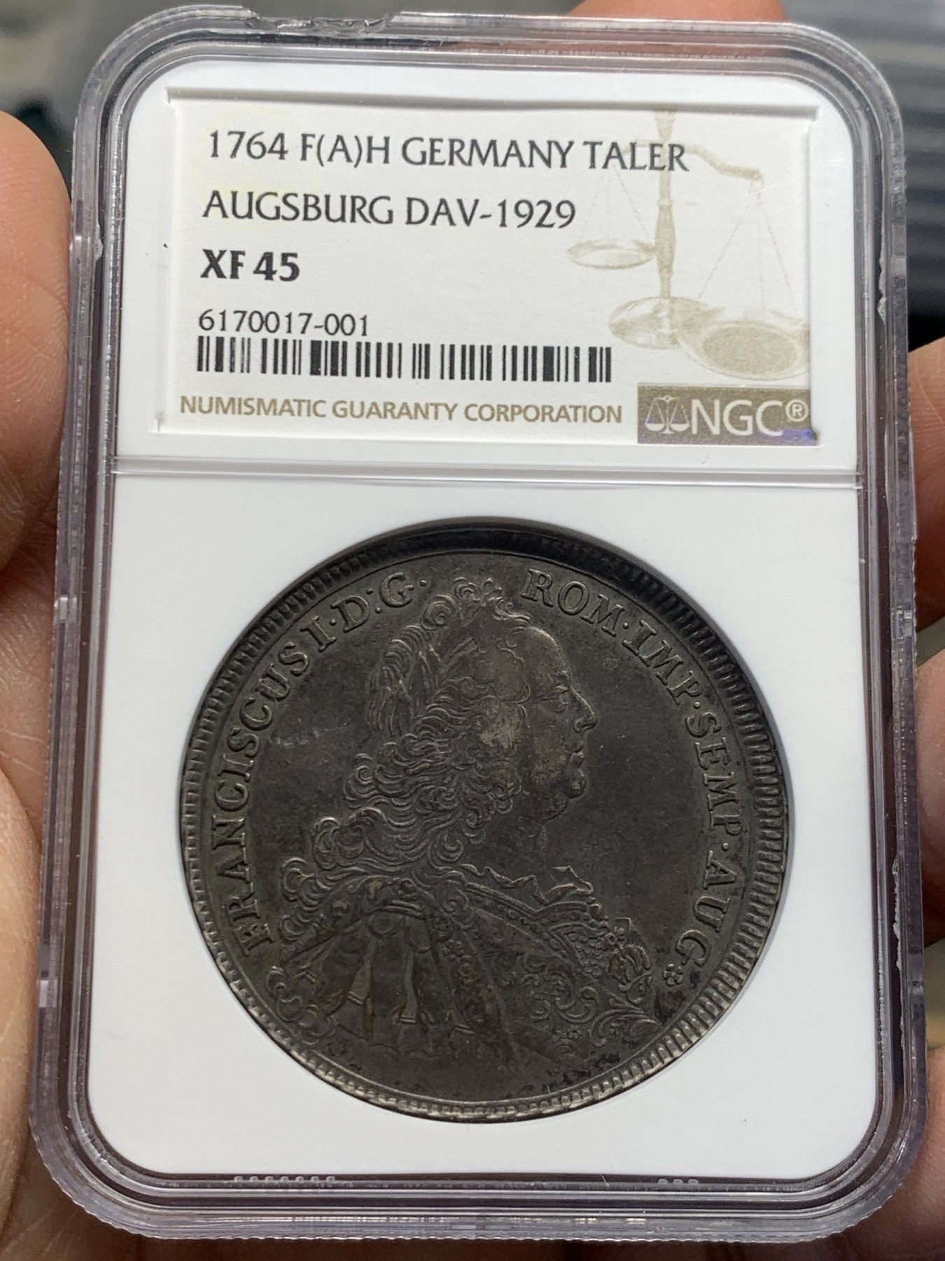 《竞宝斋》第244场-周日，周一 新年开场 (全场包邮) NGC XF45 神罗奥格斯堡1764年1泰勒银币 双头鹰老泰勒 盒子边缘小磕