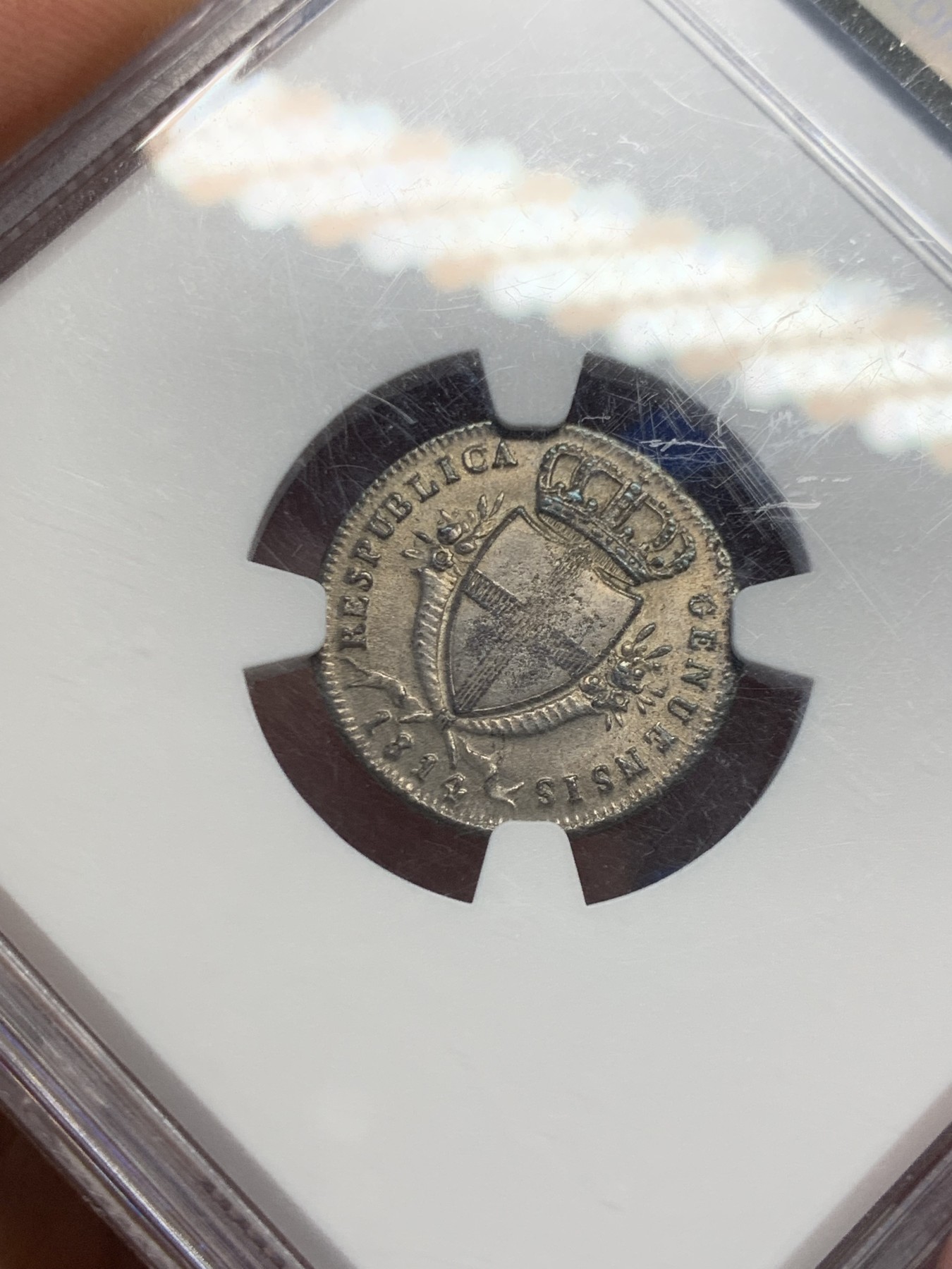 《竞宝斋》第244场-周日，周一 新年开场 (全场包邮) NGC MS62 意大利1814热那亚2索尔迪银币，正面圣母形象设计感极强，极具古典主义美感