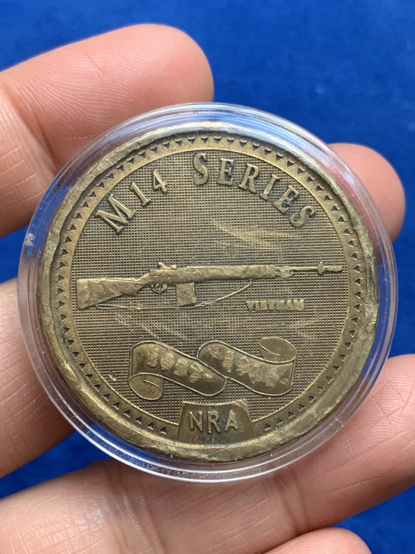 《竞宝斋》第244场-周日，周一 新年开场 (全场包邮) 美国全国步枪协会NRA纪念铜章 纪念M14系列步枪 1957-1968列装美军 伊拉克战争美军大量使用M14改装半自动狙击步枪 40.5mm