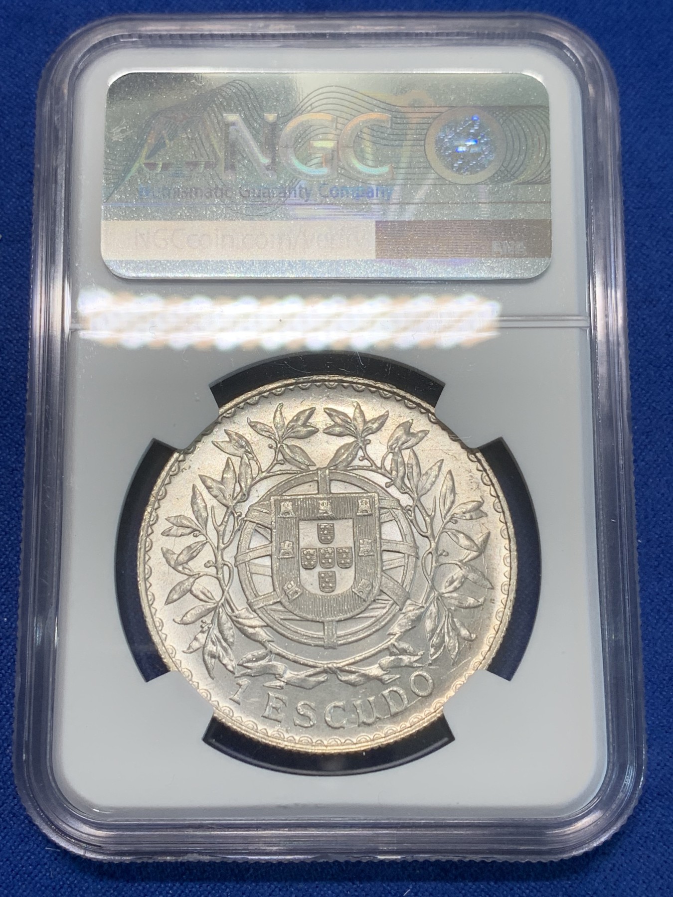 《竞宝斋》第244场-周日，周一 新年开场 (全场包邮) NGC MS62 原光葡萄牙1916年女神1埃斯库多银币