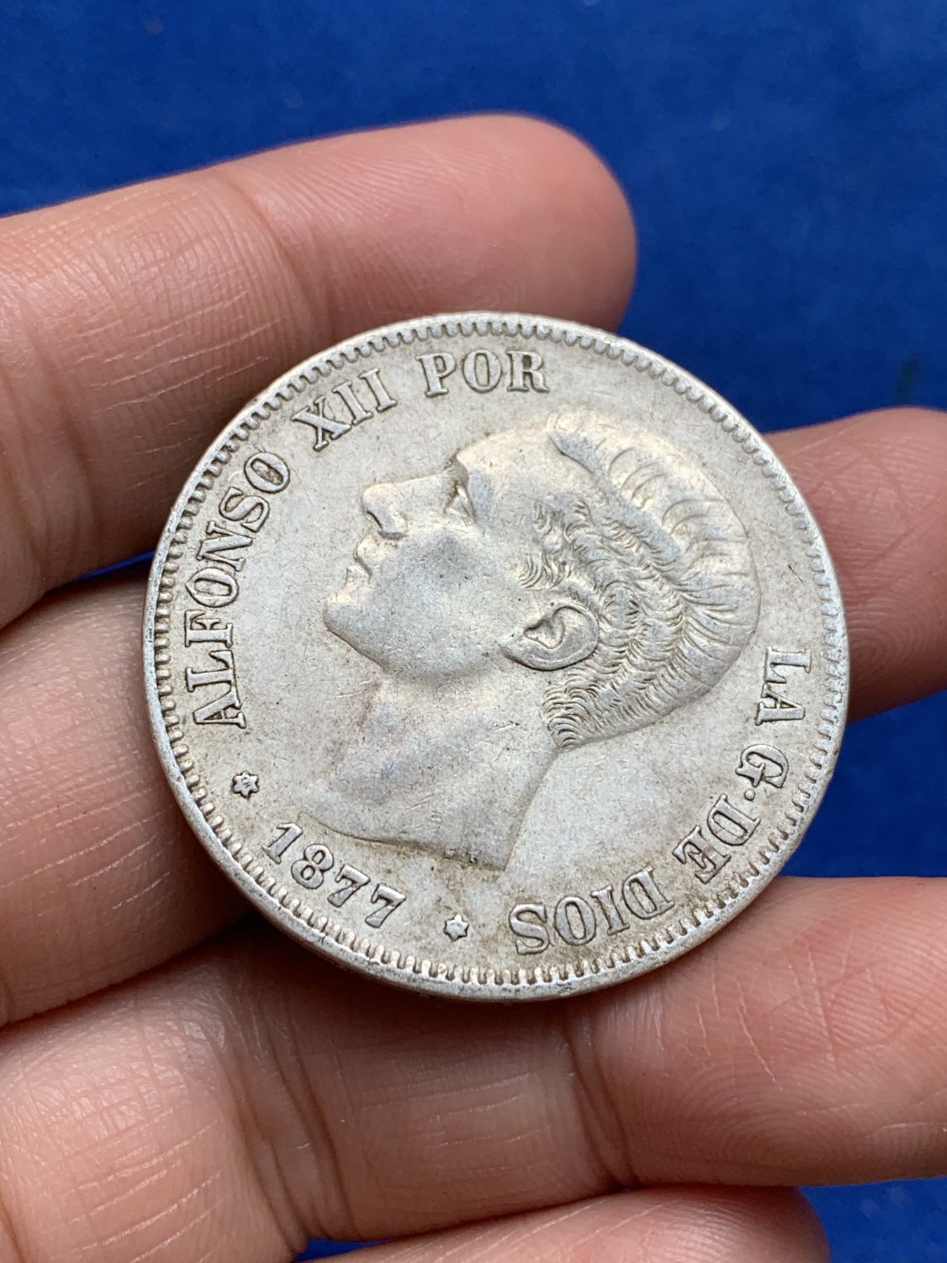 《竞宝斋》第244场-周日，周一 新年开场 (全场包邮) 西班牙1877年 阿方索十二世 5比塞塔双柱大银币