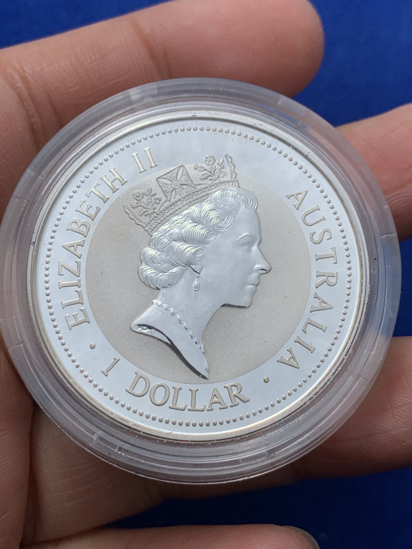 《竞宝斋》第244场-周日，周一 新年开场 (全场包邮) 4枚一组 澳大利亚 1997年 笑翠鸟 熊猫镶嵌银币 含纯银1盎司999银，金猫重0.5克黄金，发行1.5万枚，为上海国际钱币展而发行