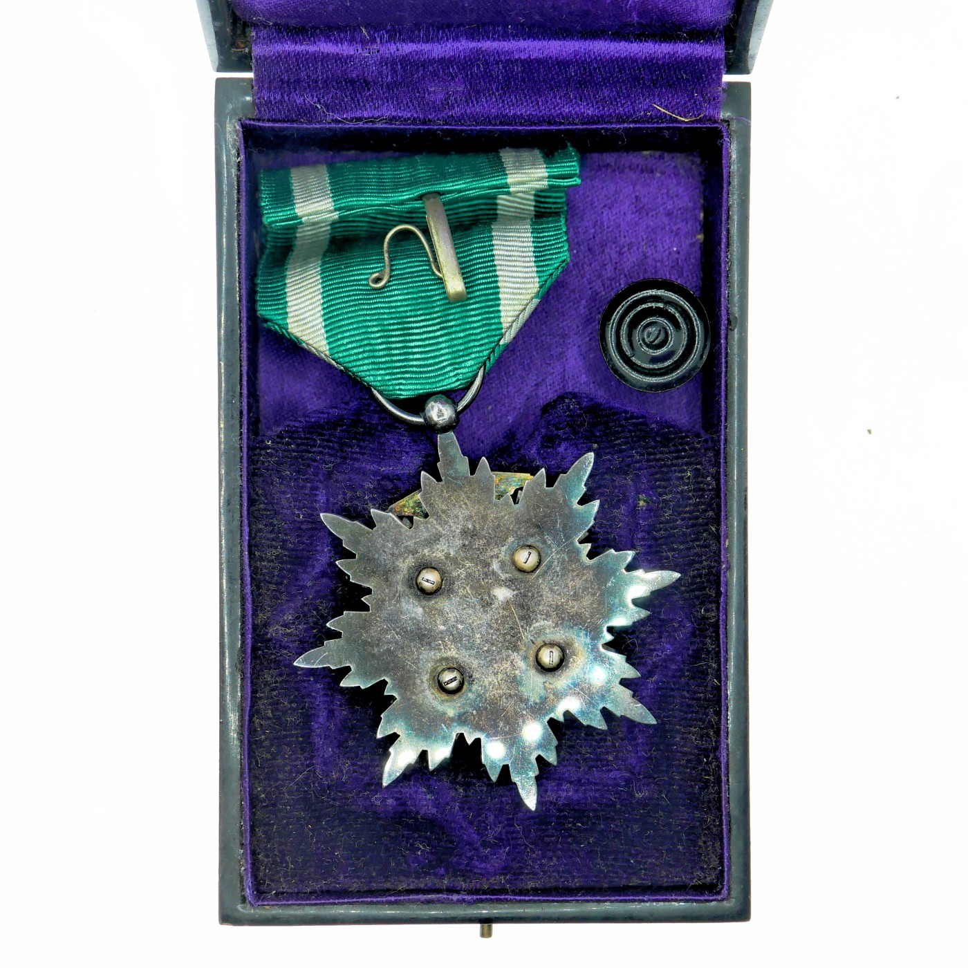 勋章奖章交易所3月9日拍卖 日本功五等金鵄勋章，银质