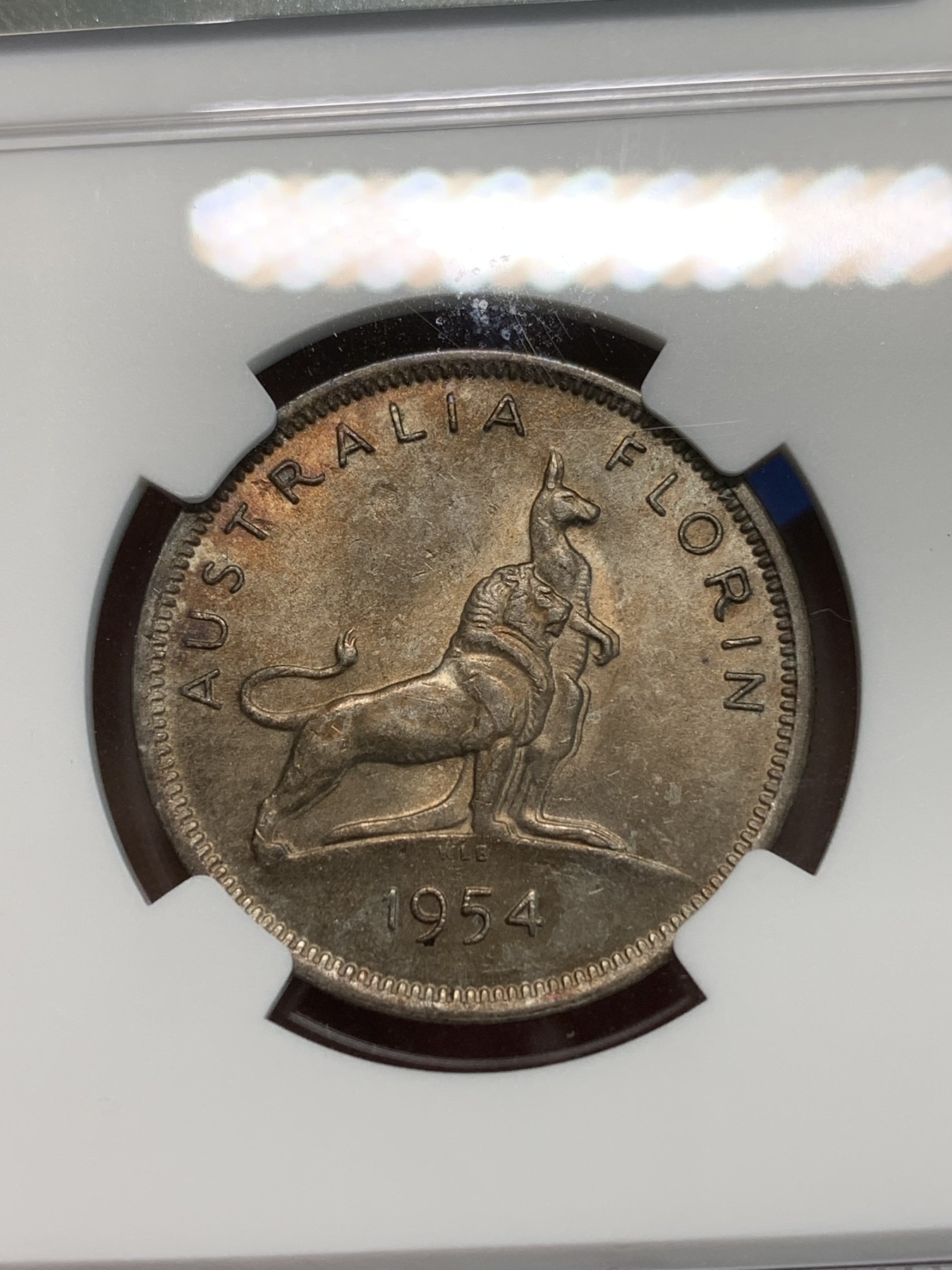 《竞宝斋》第244场-周日，周一 新年开场 (全场包邮) NGC MS63 澳大利亚1954年伊丽莎白女王访问1佛罗林银币 背面五彩包浆