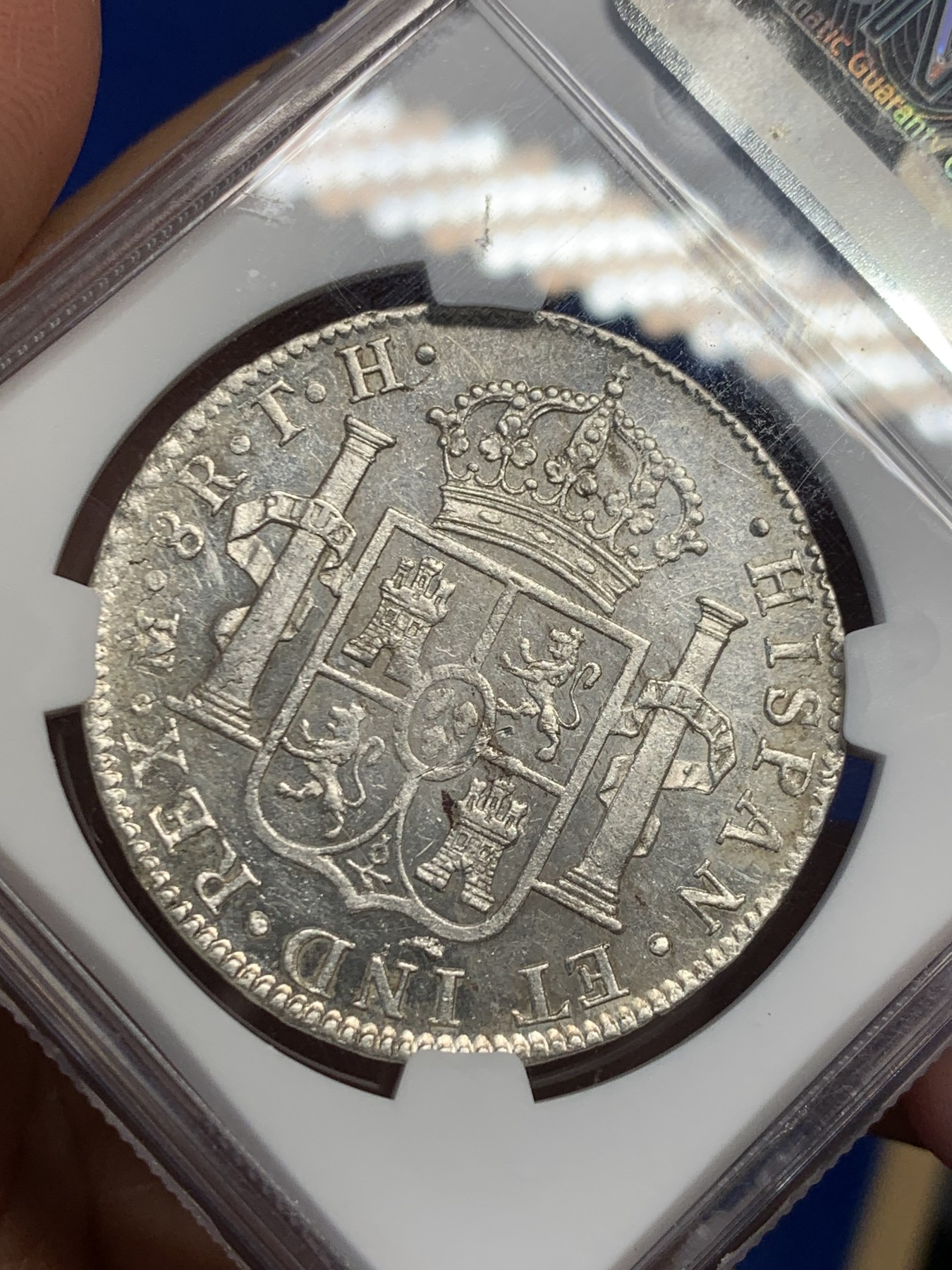 《竞宝斋》第244场-周日，周一 新年开场 (全场包邮) NGC AU55 西属墨西哥1808年卡四双柱银币 全深打原光 镜面底板 低评状态