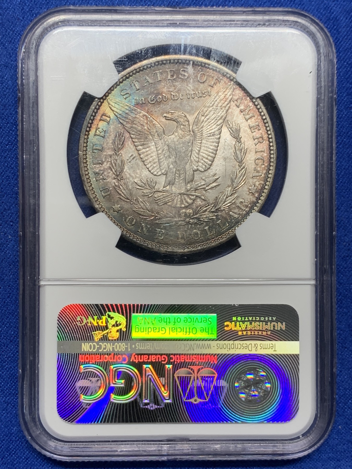 《竞宝斋》第244场-周日，周一 新年开场 (全场包邮) NGC MS63 美国1888年摩根银币，原汁原味双面环五彩包浆，状态难得。状态低评。好年份1888吉祥寓意要发发发，市场上比较稀少年份版本的摩根币。