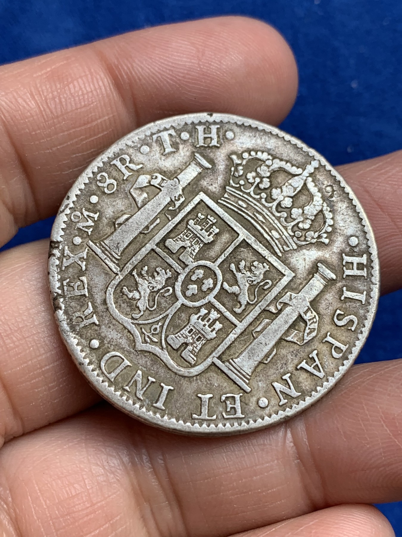 《竞宝斋》第244场-周日，周一 新年开场 (全场包邮) 西属墨西哥1807年卡四双柱8里亚尔银币，原味币面干净难得，细节见图