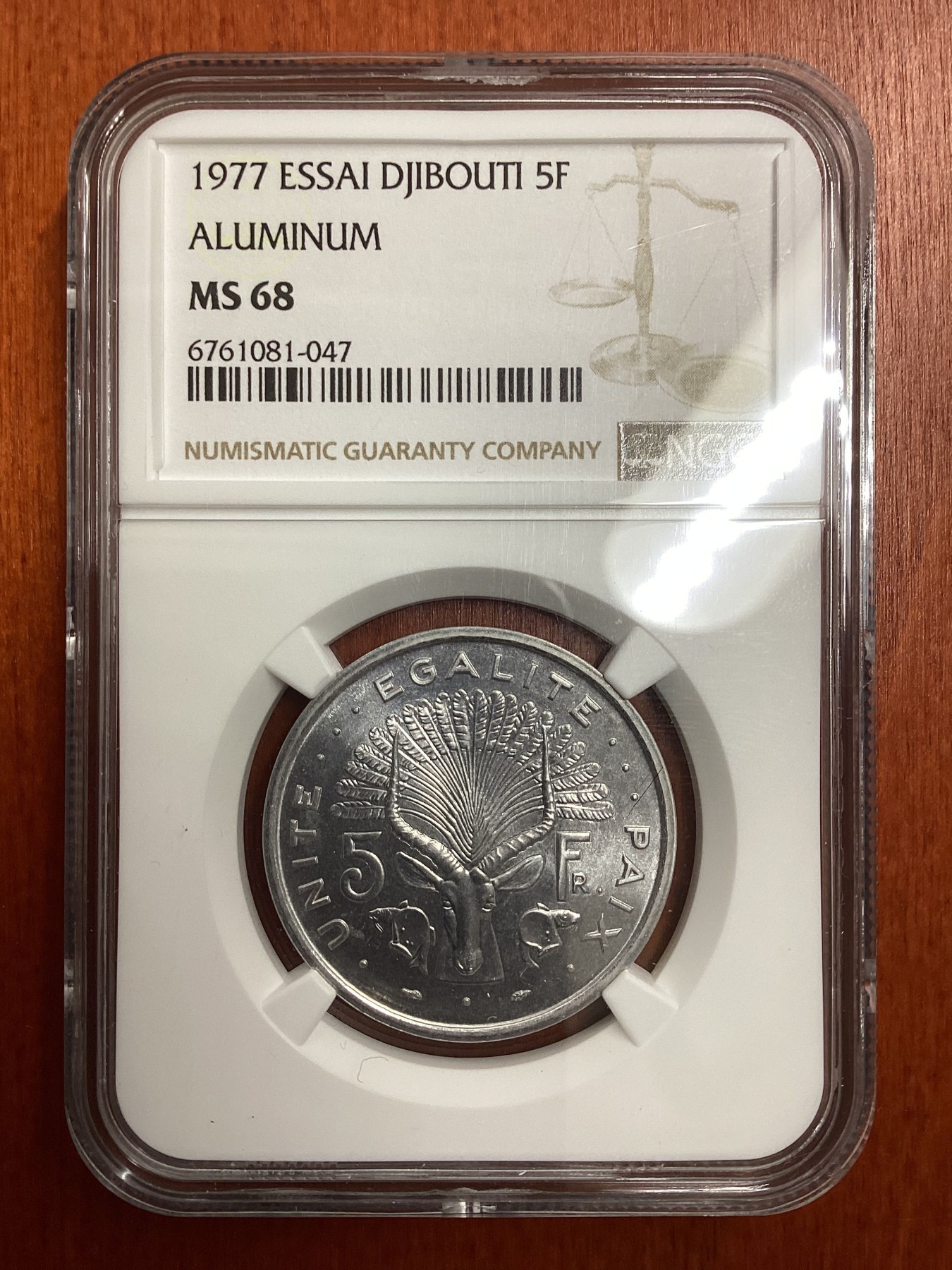 长老汇龙年精选第二场 1977  吉布提5法郎铝制样币，NGC MS68, 唯二冠军分，发行量1700枚