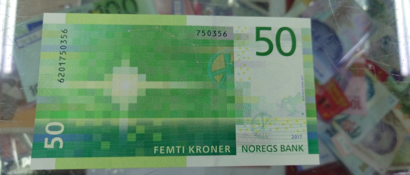 【世界钱币】精选微拍第94期暨2024年第五期 评级币裸钞场 2017年挪威50克朗 全新绝品无4