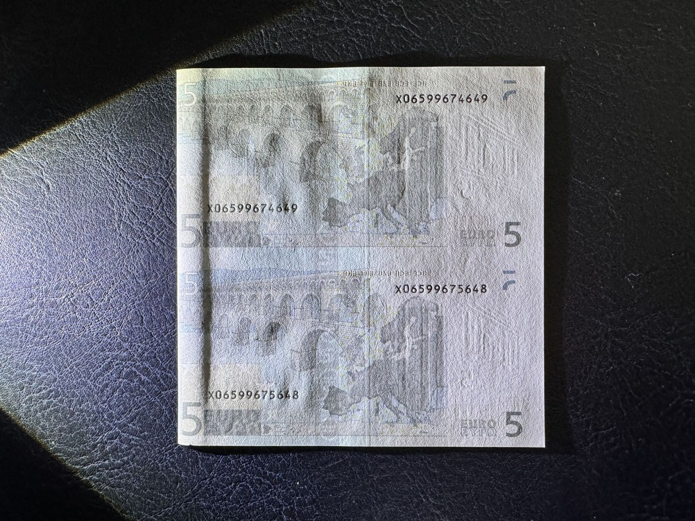 收藏联盟Quantum Auction 第328期拍卖  欧盟国家德国2002年5欧元两联体 品相UNC 角尖微瑕 稀少第一签名