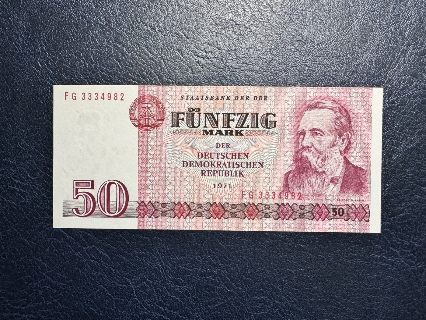 收藏联盟Quantum Auction 第328期拍卖  民主德国1971年50马克 品相UNC-  水印处轻微黄斑
