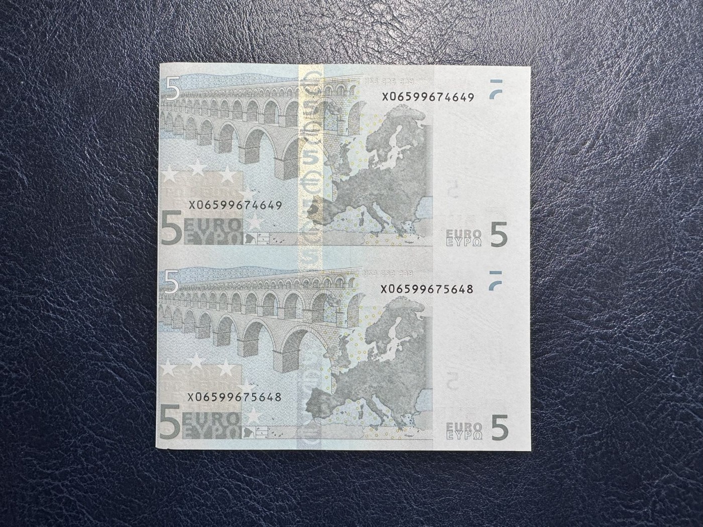收藏联盟Quantum Auction 第328期拍卖  欧盟国家德国2002年5欧元两联体 品相UNC 角尖微瑕 稀少第一签名