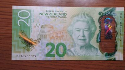 【世界钱币】精选微拍第94期暨2024年第五期 评级币裸钞场 【一口价已售出】2016年新西兰20元塑料钞 全新绝品 小雷达966669