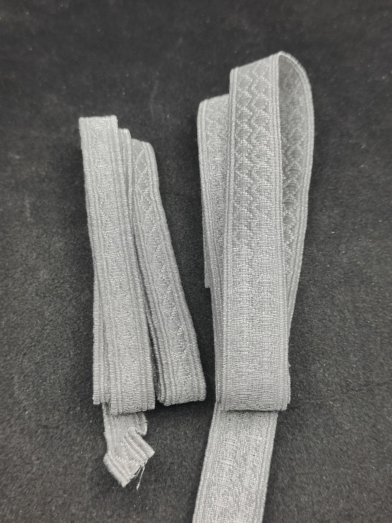 全场0元起拍 第137期 咸鱼国勋章拍卖专场 3月10日（周日）下午6：00开始 东德士官领条与袖条一套 早期金属丝制