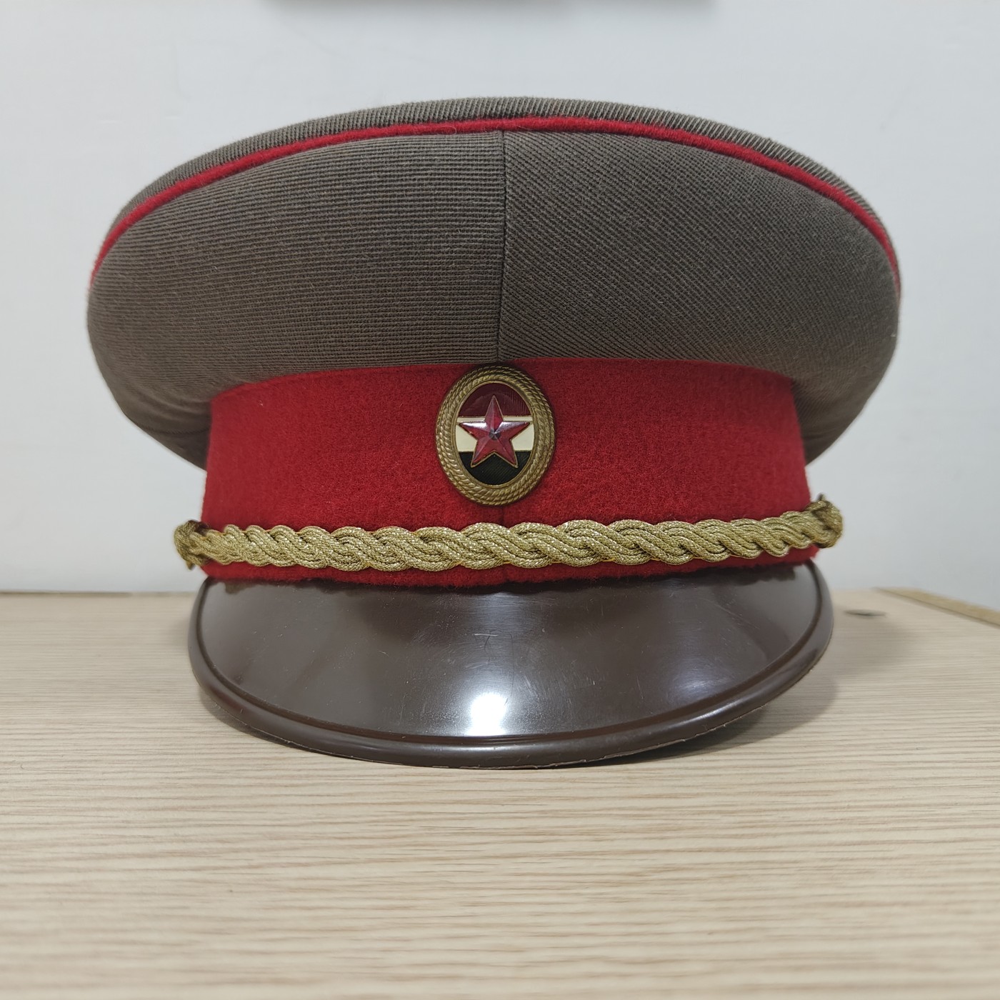全场0元起拍 第137期 咸鱼国勋章拍卖专场 3月10日（周日）下午6：00开始 稀少 匈牙利儀仗隊/早期將官大檐帽 紅色帽牆 55CM