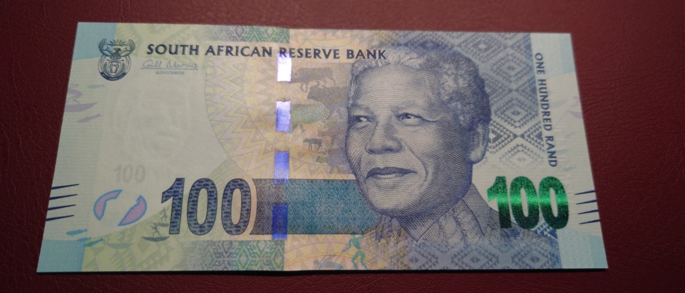 【世界钱币】精选微拍第95期暨2024年第六期 评级币裸钞场 2012年首版南非100兰特 首发AA冠全新绝品尾4 少见