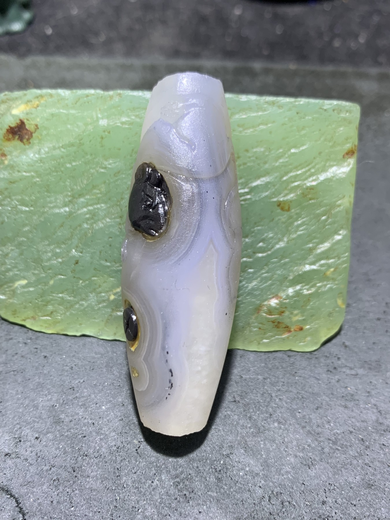 精美亚光高玉化冰飘巴西玛瑙手工俏色巧雕鼠来宝吊坠一个！