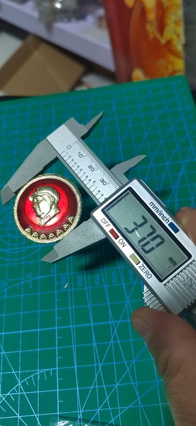 毛主席像章专场 🔥🔥辽师指挥部🔥🔥毛主席像章，37毫米