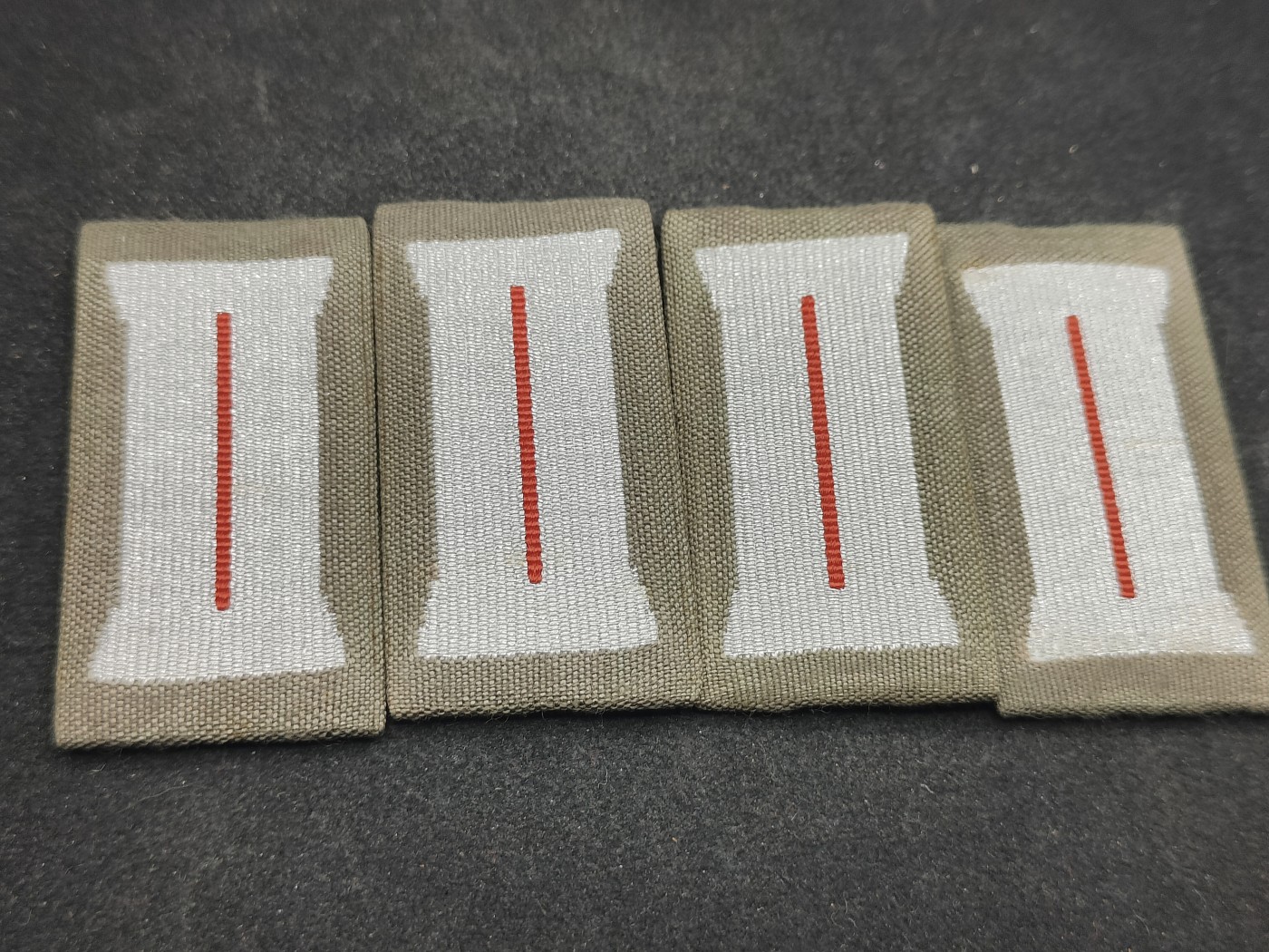 全场0元起拍 第137期 咸鱼国勋章拍卖专场 3月10日（周日）下午6：00开始 东德士兵礼服袖章