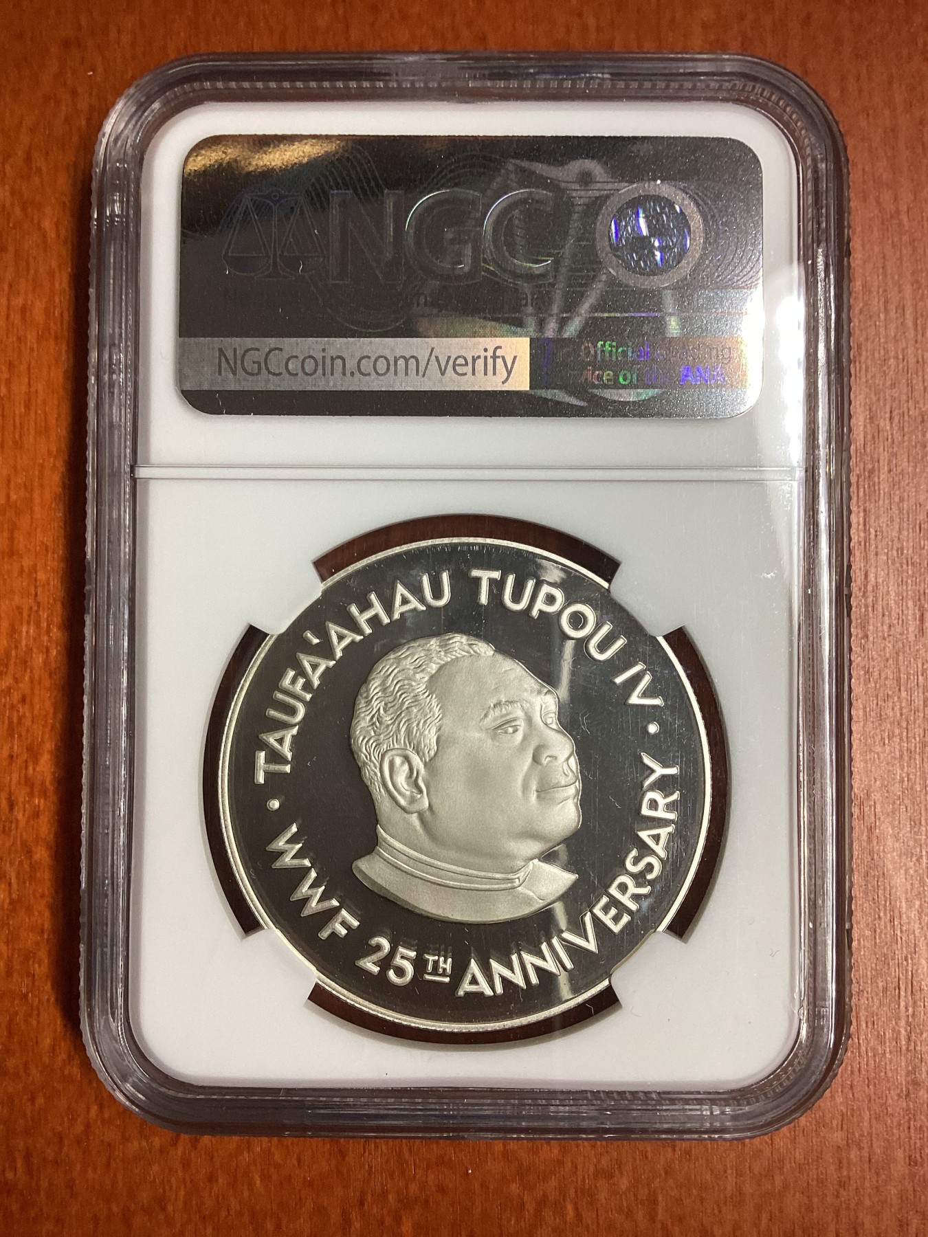 长老汇龙年精选第二场 1986 汤加野生动物保护基金会座头鲸2潘加精制银币，NGC PF69UC，更高分仅有三枚
