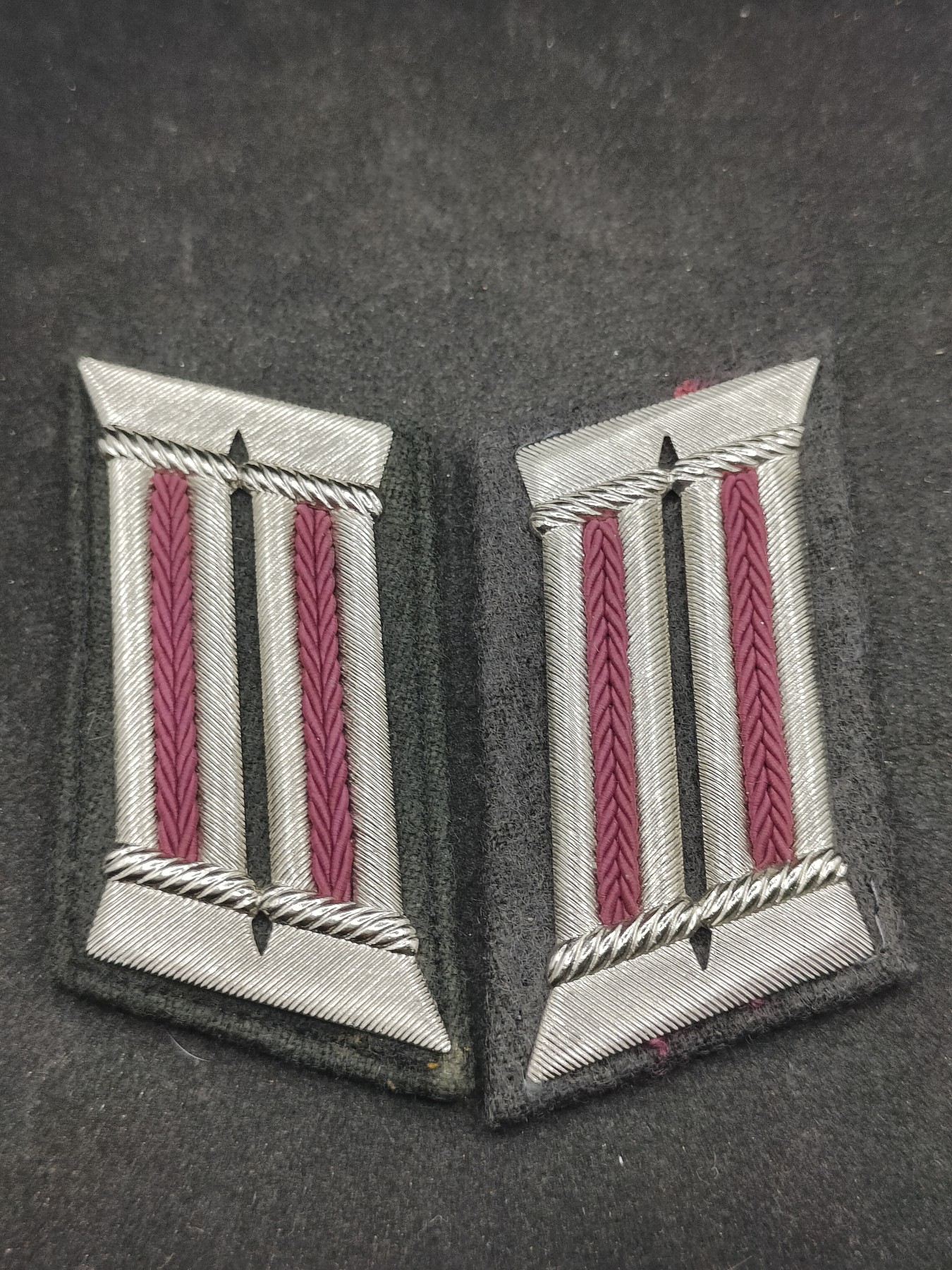 全场0元起拍 第137期 咸鱼国勋章拍卖专场 3月10日（周日）下午6：00开始 东德民防军官领章一对